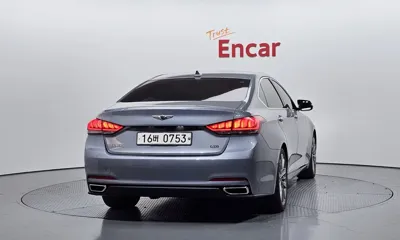 Hyundai Genesis 2016, 109931 км, за 8402.26 USD