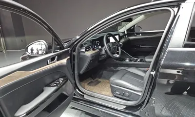 Kia K5 2022, 117738 км, за 11009.78 USD - фото 10