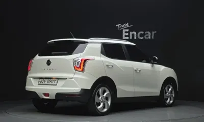 KG_Mobility_Ssangyong TIBOLI 2015, 101318 км, за 4529.34 USD