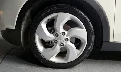 KG_Mobility_Ssangyong TIBOLI 2015, 101318 км, за 4529.34 USD