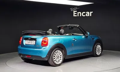 MINI Cooper Convertible 2016, 175939 км, за 5225.16 USD