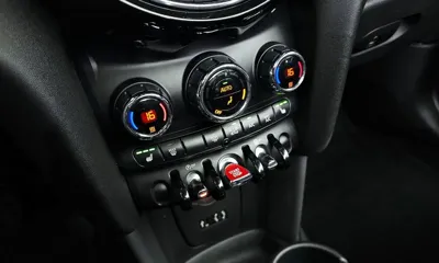 MINI Cooper Convertible 2016, 175939 км, за 5225.16 USD - фото 18