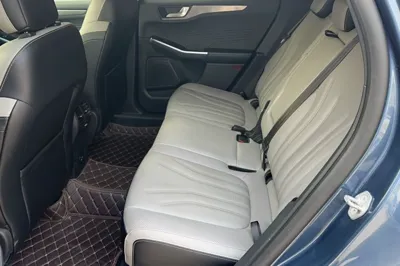 Ford Escape 2020, 63400 км, за 11200 USD - фото 13