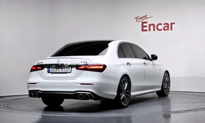 Mercedes-Benz E-Class 2021, 23587 км, за 41687.32 USD