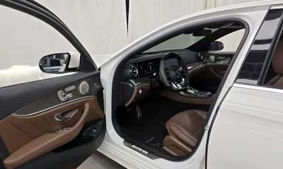 Mercedes-Benz E-Class 2021, 23587 км, за 41687.32 USD - фото 10