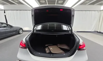 Mercedes-Benz E-Class 2021, 23587 км, за 41687.32 USD - фото 20