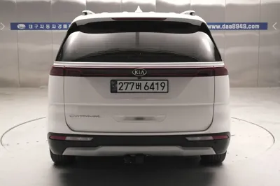Kia Canival 2021, 174011 км, за 11433.23 USD