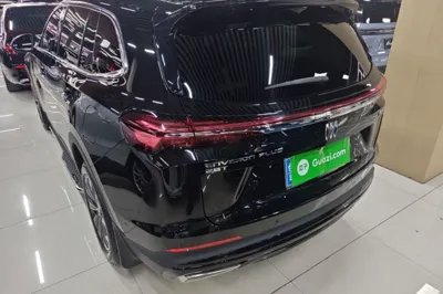 Buick Envision 2025, 6200 км, за 23812 USD
