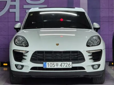 Porsche Macan · 2015 год