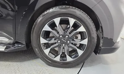 Kia Canival 2023, 59442 км, за 20808.72 USD - фото 21