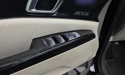 Kia Canival 2023, 59442 км, за 20808.72 USD - фото 27