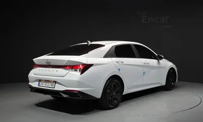 Hyundai Avante 2023, 65941 км, за 50592.03 USD