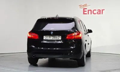 BMW 2-Series 2018, 109749 км, за 7220.69 USD