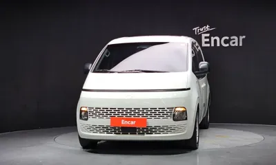 Hyundai Staria 2025, 24721 км, за 14877.38 USD