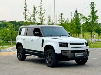 Land Rover Defender 2024, 10000 км, за 96819.78 USD