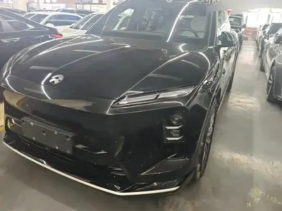 Nio ES6 · 2025 год
