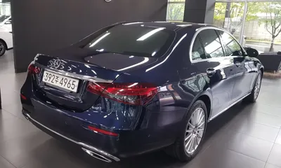 Mercedes-Benz E-Class 2022, 25255 км, за 27569.91 USD