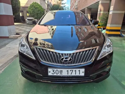 Hyundai Grandeur · 2015 год