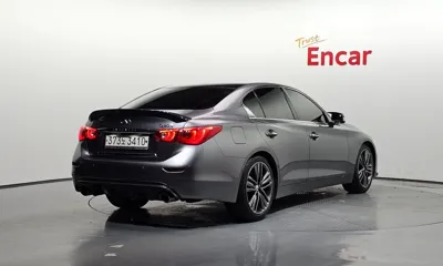 Infiniti Q50 2016, 80579 км, за 8210.72 USD