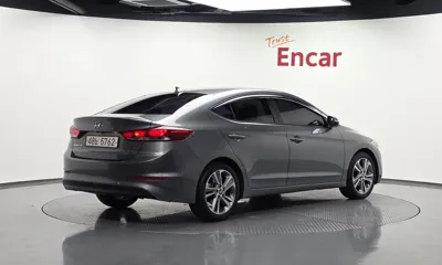 Hyundai Avante 2017, 90845 км, за 6049.97 USD
