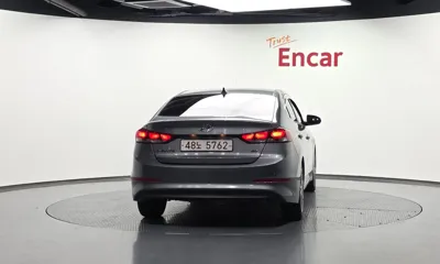 Hyundai Avante 2017, 90845 км, за 6049.97 USD