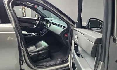 Land Rover Range Rover Velar 2018, 88167 км, за 19048.86 USD - фото 10