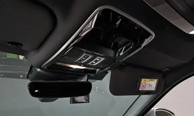 Land Rover Range Rover Velar 2018, 88167 км, за 19048.86 USD - фото 18