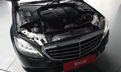 Mercedes-Benz C-Class 2019, 60636 км, за 32496.9 USD - фото 6