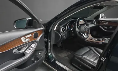 Mercedes-Benz C-Class 2019, 60636 км, за 32496.9 USD - фото 10