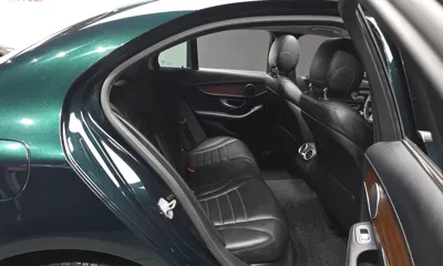 Mercedes-Benz C-Class 2019, 60636 км, за 32496.9 USD - фото 12