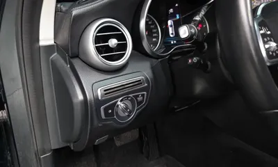 Mercedes-Benz C-Class 2019, 60636 км, за 32496.9 USD - фото 13