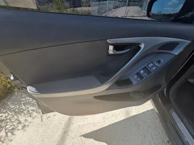 Hyundai Avante 2016, 144514 км, за 1886.55 USD - фото 10