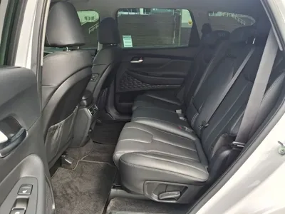 Hyundai Santafe 2022, 57175 км, за 15938.08 USD - фото 9