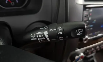 Kia Mohave 2018, 109737 км, за 10108.97 USD - фото 28