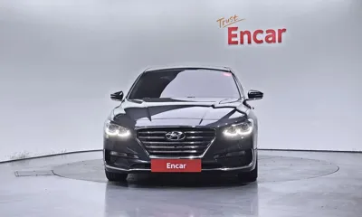 Hyundai Grandeur 2018, 70440 км, за 9382.23 USD