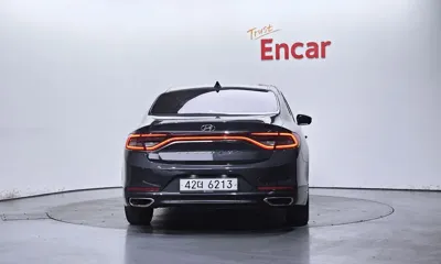 Hyundai Grandeur 2018, 70440 км, за 9382.23 USD