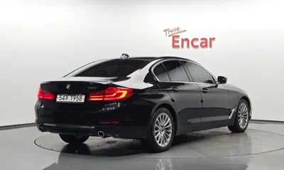 BMW 5-Series 2019, 114404 км, за 13456.74 USD