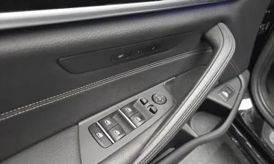 BMW 5-Series 2019, 114404 км, за 13456.74 USD - фото 28