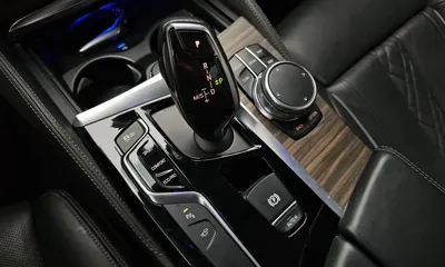 BMW 5-Series 2018, 108391 км, за 15960.92 USD - фото 9