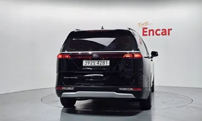 Kia Canival 2021, 103088 км, за 12582.77 USD