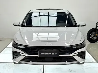 Hyundai Elantra 2023, 44000 км, за 14643.31 USD