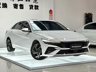 Hyundai Elantra 2023, 44000 км, за 14643.31 USD