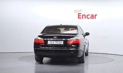 Hyundai Genesis 2010, 238836 км, за 2152.32 USD
