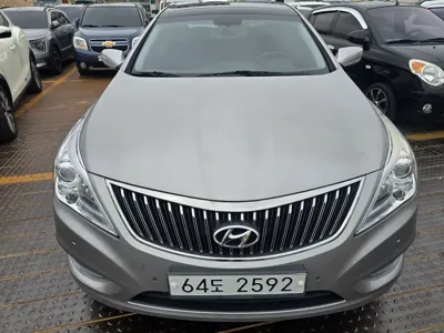 Hyundai Grandeur 2012, 165771 км, за 2822.63 USD
