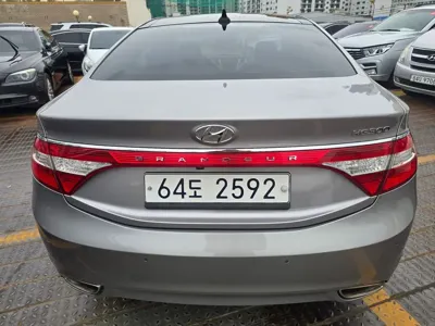 Hyundai Grandeur 2012, 165771 км, за 2822.63 USD