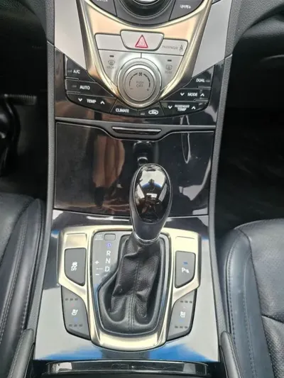 Hyundai Grandeur 2012, 165771 км, за 2822.63 USD - фото 9