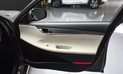 Hyundai Grandeur 2022, 59122 км, за 16091.21 USD - фото 24