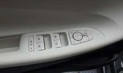 Hyundai Grandeur 2022, 59122 км, за 16091.21 USD - фото 29
