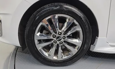 Kia Canival 2015, 138917 км, за 7089.41 USD