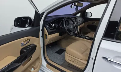 Kia Canival 2015, 138917 км, за 7089.41 USD - фото 10